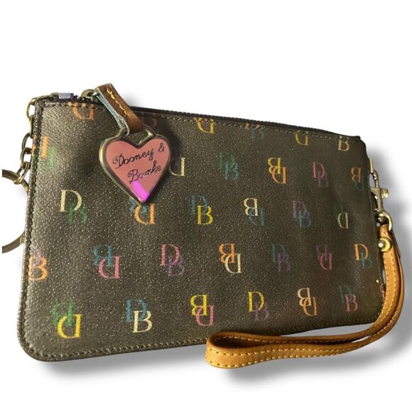 Dooney & Bourke - monogram wristlet featuring rainbow zipper and heart charm - Picture 2 of 4